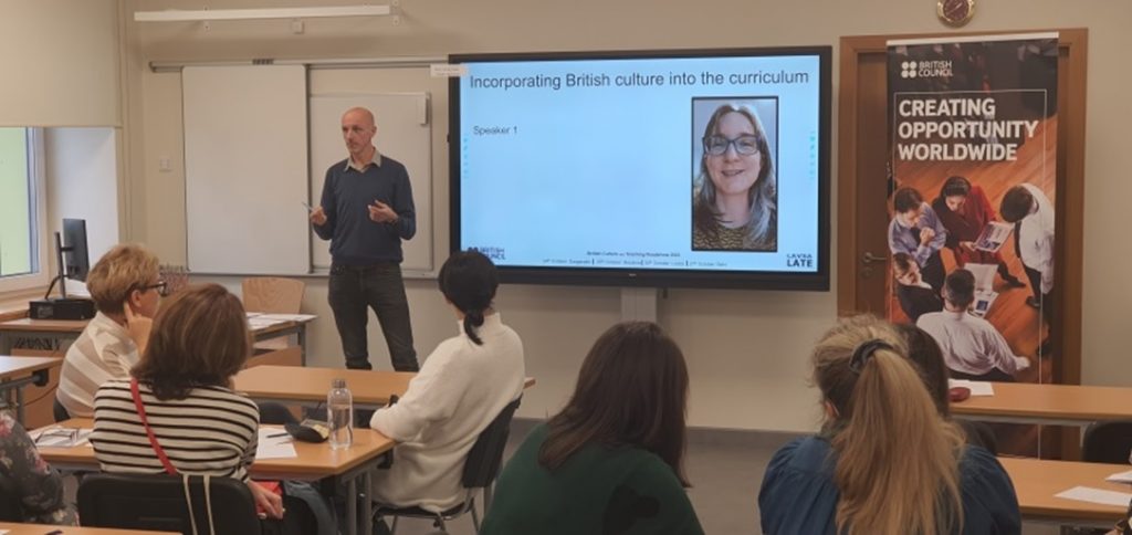 Britu kultūras un mācību projekts “ROADSHOW”